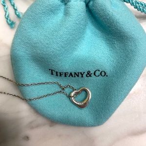 Tiffany Elsa Peretti open heart necklace